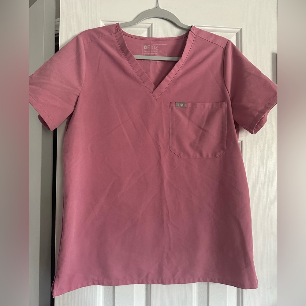 Figs Women's Rose Short Sleeve Top and Livingston Pants